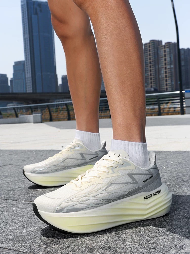 Sneakers 2025 New Breathable Mesh Running Spring Autumn Summer Versatile Casual Men's Shoes