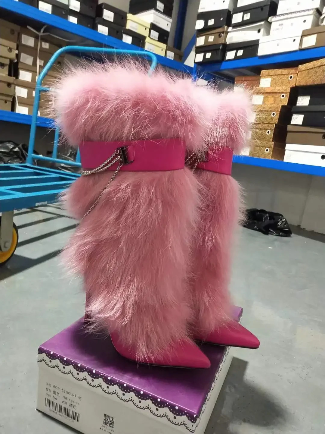 Pink Feather Pointed Toe Stiletto Heels Boots Crystal Chain High Boots Women Fashion Winter Keep Warm Long Boots 250915