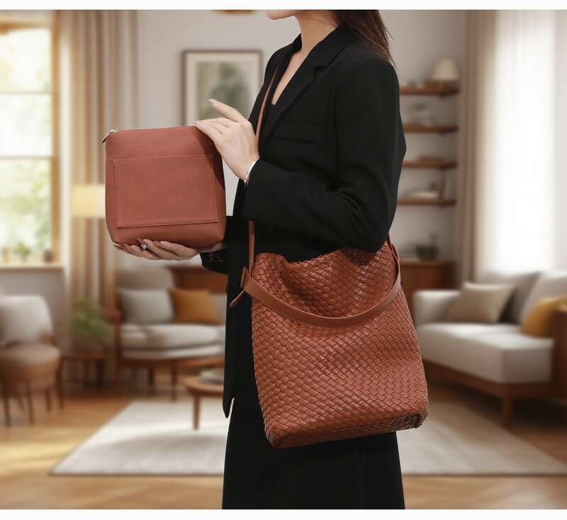 Best Selling Designer Bag Vintage Hand Cowhide Leather Tote Shoulder Bag Crossbody Bag Stylish Woven Design For Everyday Use