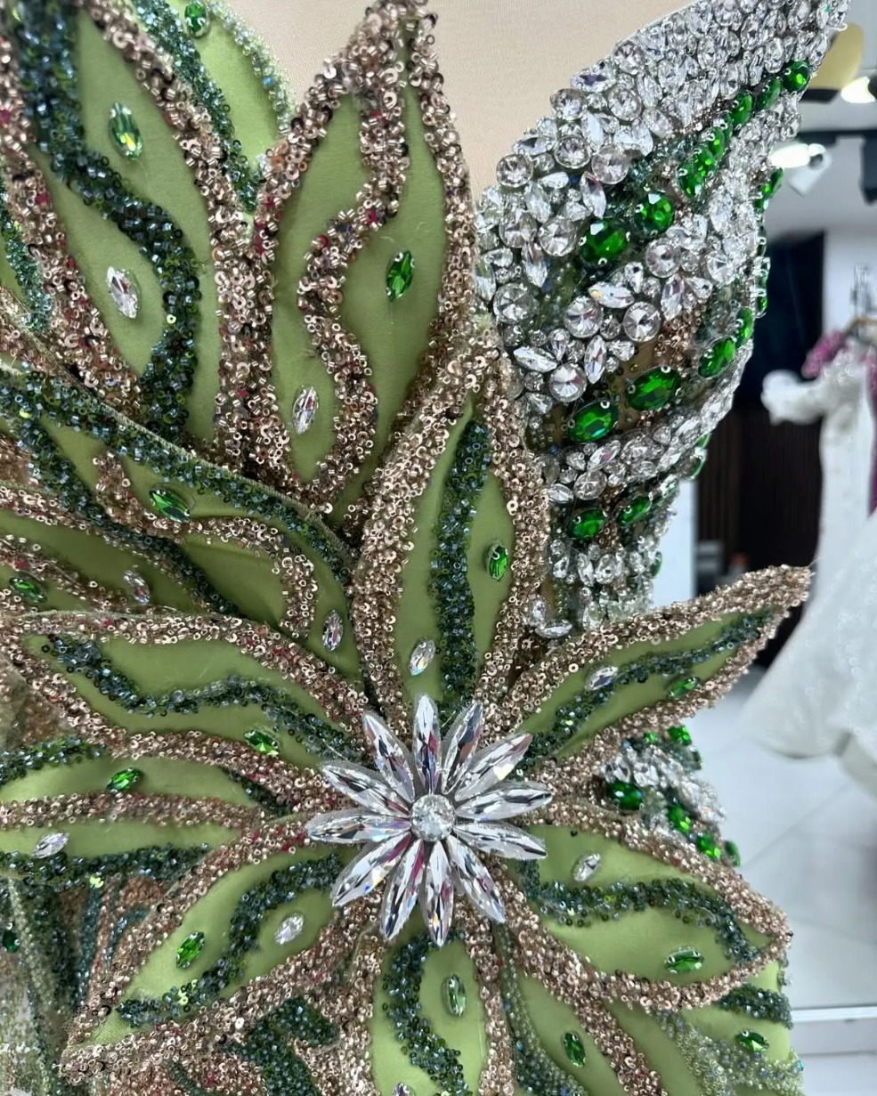 2025 Plus Size Olive Green Prom Dresses For Special Occasions Florals Rhinestones Sequined Evening Party Birthday Gowns Dress For Women Vestidos de no