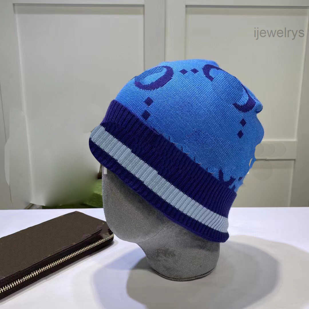 Beanie/Skull Caps D… - image