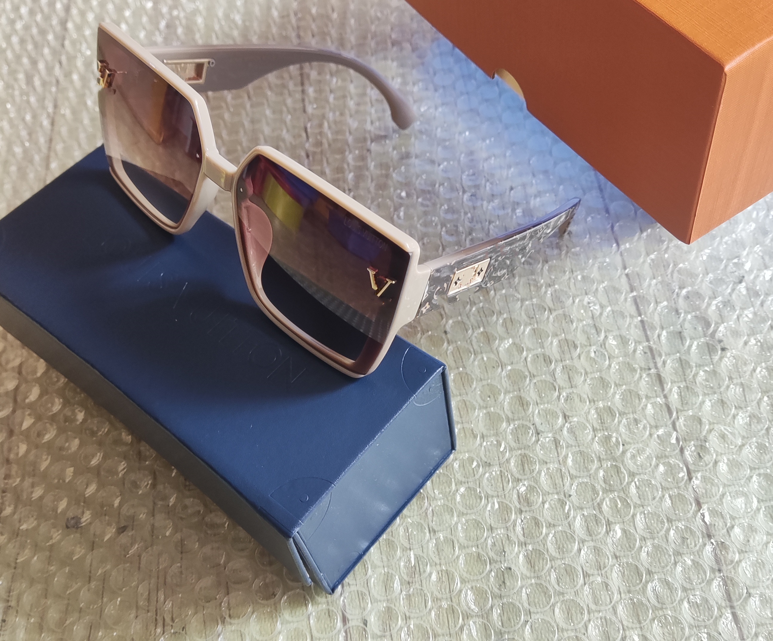 Sunglasses Designer Sunglass letters glass Luxury Women Men Glasses Sun glass UV400 lens Unisex sun glasses box