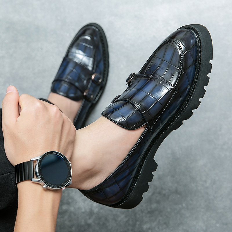 In 2025 New double-pin buckle loafers, men's patent leather shiny surface, thick heel, thick-soled height-increasing hairstylist casual leather s