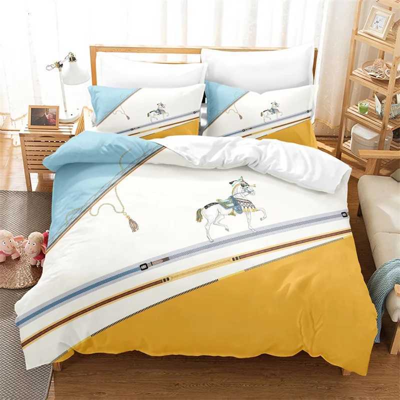 Luxury Luxury Plaid Geometric Horse Print Bedding Set Modern Concise Duvet Cover with cases Queen King Size Bedroom Decor for Kid Y250916