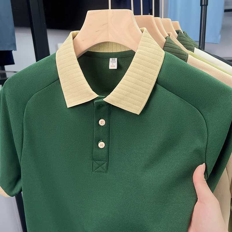 Summer New Men Polo Shirt High End Color Blocking Lapel Short Sleeved TShirt Lronless Versatile Sports Commuter Mens Wear Top W250916