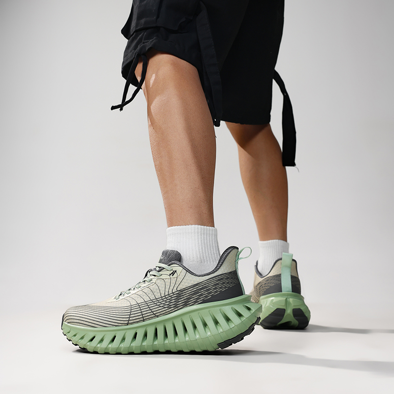 Men's Mesh Breathable Running Shoes with Cushioning - Spring/Summer New Style