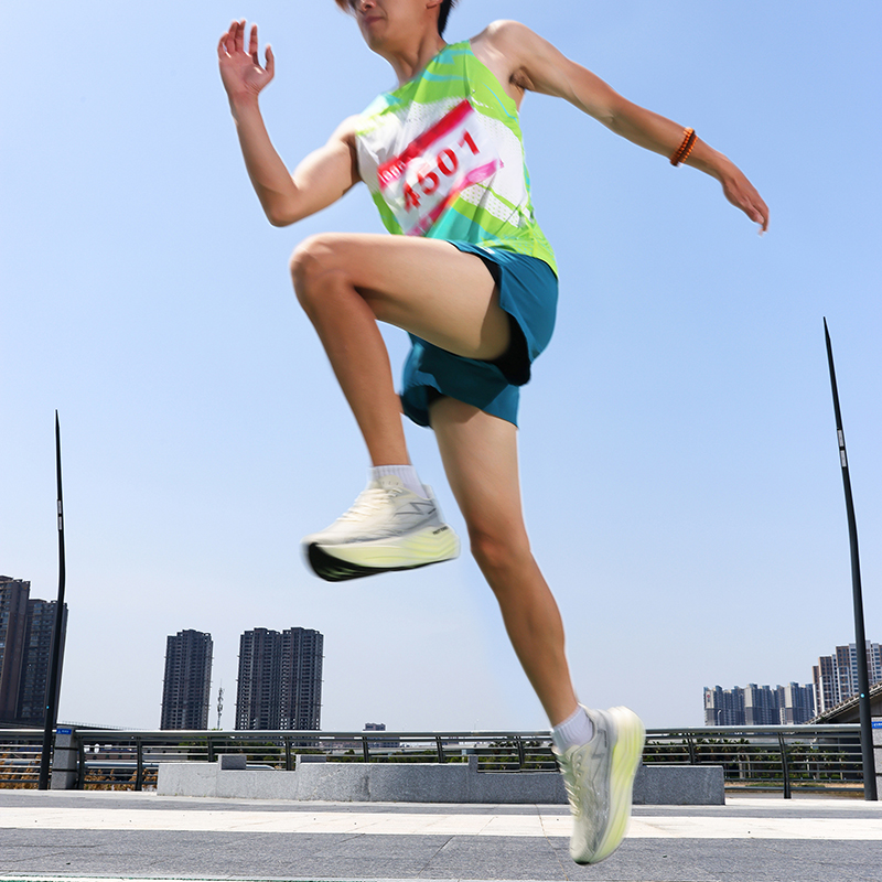 Men's Summer Running Shoes - Lightweight Mesh Breathable Sneakers with Shock Absorption