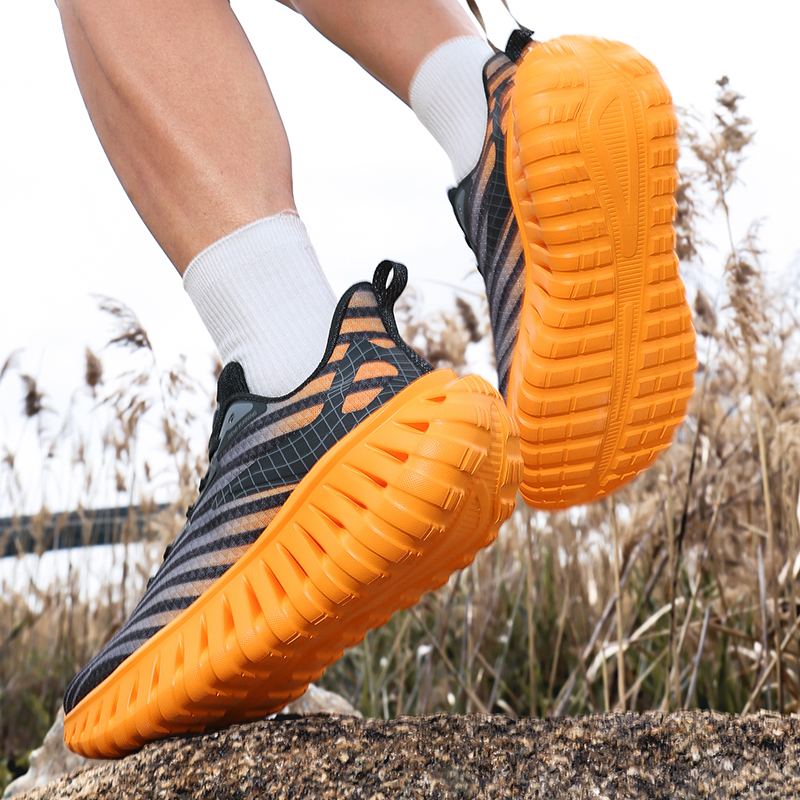 Men's Breathable Mesh Running Shoes - Height Boosting Sneakers for Sports & Casual Wear