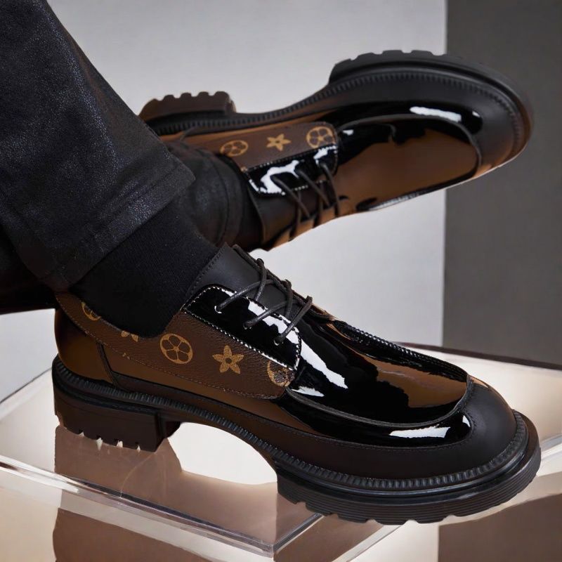 2025 Leather shoes, big head, autumn business casual men's formal wear, trendy, breathable, lace-up, height-increasing fashion, no identical styl