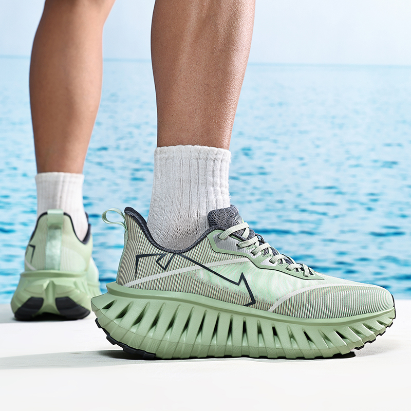 Men's Breathable Mesh Running Shoes for Spring/Summer - Lightweight Cushioned Sneakers