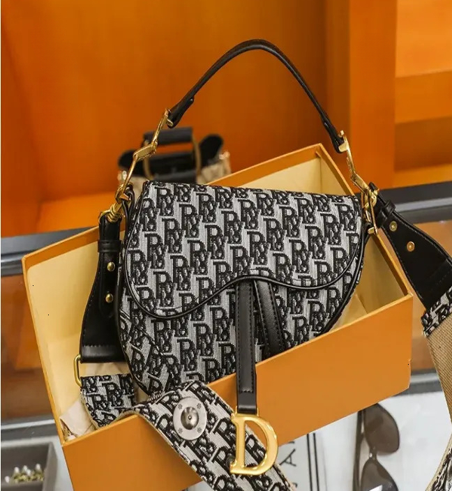 handbag saddle womens crossbody shoulder bag classic print leather solid color black designer bags s86