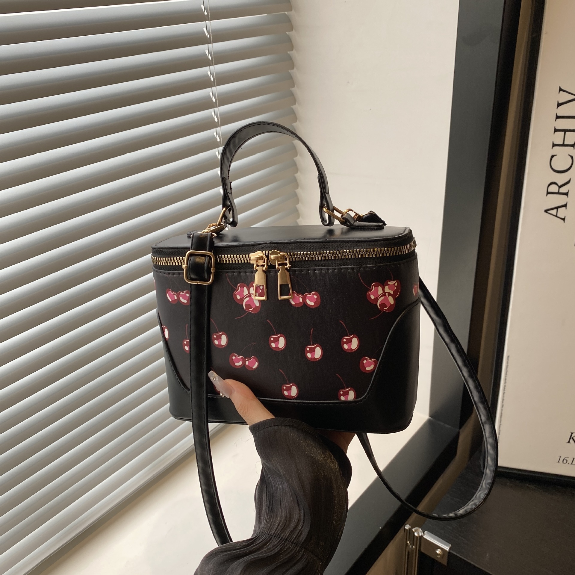 Fashion cherry blossom print large capacity travel new box design shaped handbag women s shoulder bag travel women s crossbody bag autumn new designer