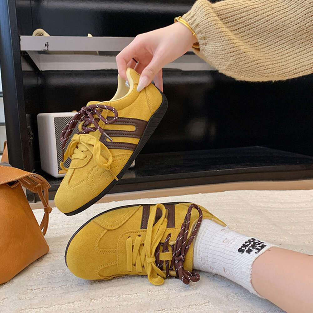 Retro leopard print lace-up D-trainer shoes for women, early autumn 2025 new style, thin sole, inner height-increasing racing shoes, sporty and casual