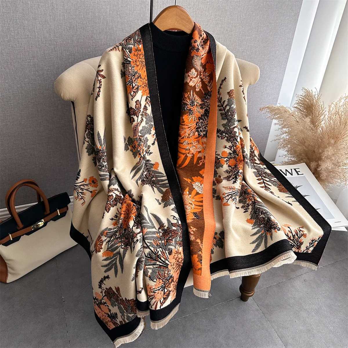 Brand Fashion Floral Winter Warm Cashmere ShAWl Scarf Women Oil Painting Print Thick Scarves WrAP Femal Poncho Echarpe W250916