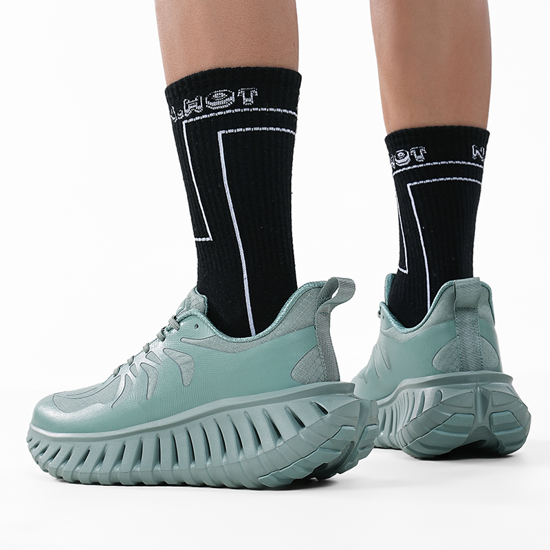 Lightweight Mens New Style Athletic Sneakers - Durable & Comfortable for Jogging