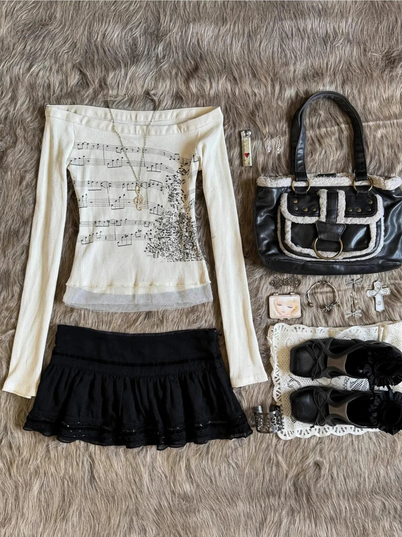 Korean 2000s Punk Goth Girls Graphic Tops Off Shoulder Sexy Lace Cotton T Shirts Cute Music Pattern Y2K Sweet Women Crop Tops 250916