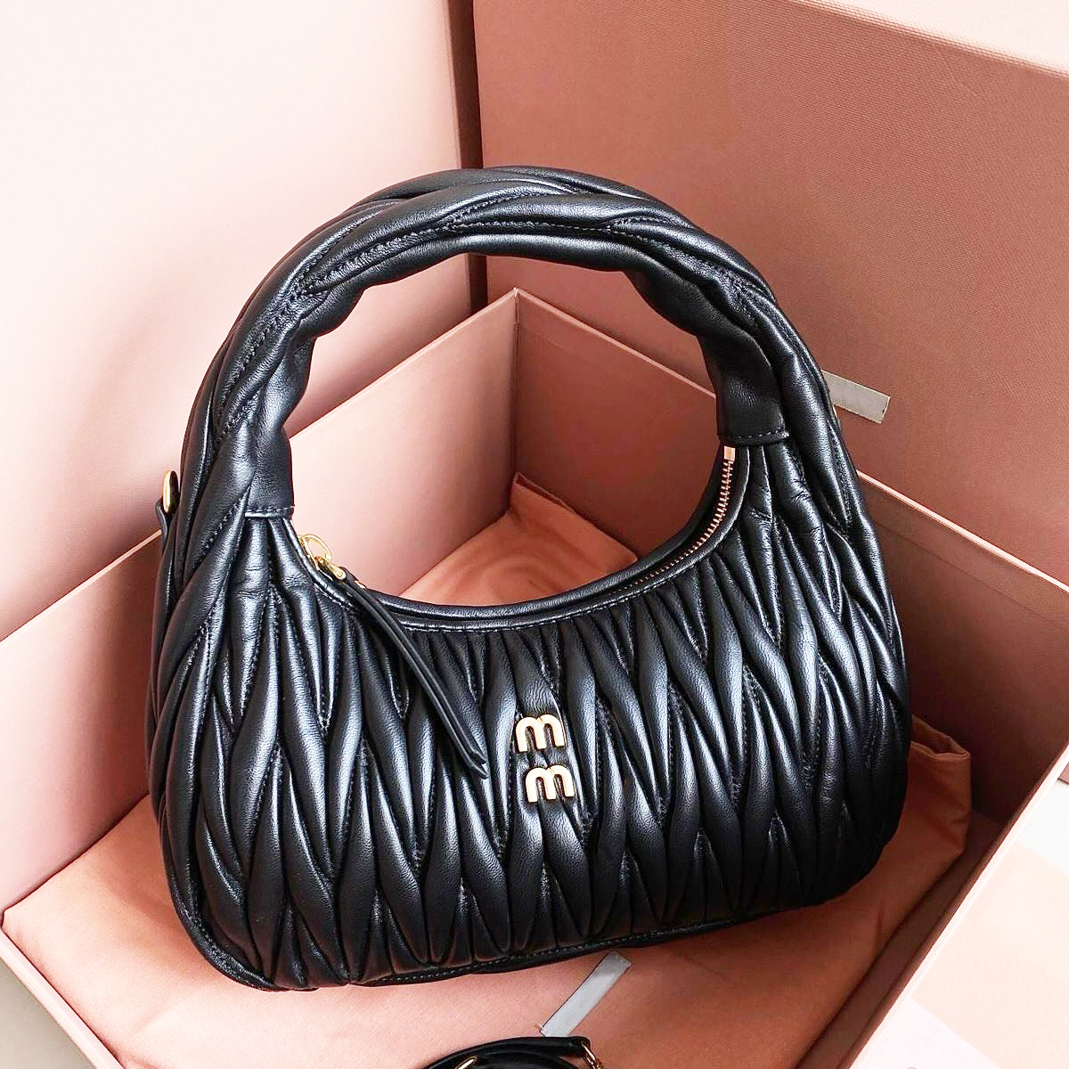 Lady hobo Wander Matelasse bag Luxurys women's mens underarm Designer clutch bag with shoulder strap tote purses zipper Crossbody handbag real Leather DHgate bags