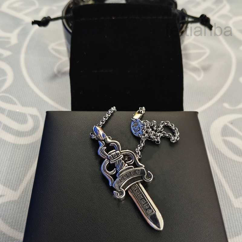 Designer Cross Flower Jewelry Designer Pendant Necklaces New Vintage Chain Couples Bullet Diamonds Chrome Necklace High Qu