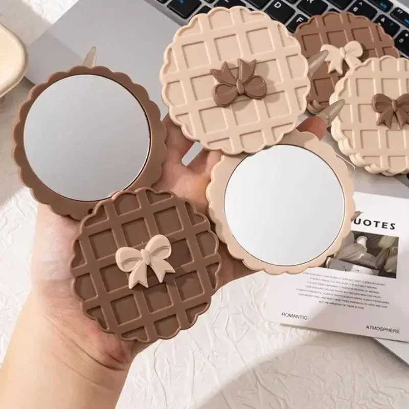 1PCS Waffle Shape Slide DoubleSided Makeup Mirror Portable Compact Pocket Hand Personalized Beauty Cosmetic Party Favor Mirror C250916