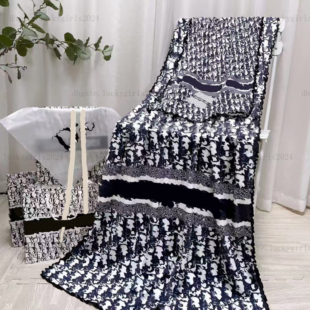 high quality towels luxury letters bath absorbent towel designer gift box beach towel set 2pcs gift Quickly dry absorb water bath towels