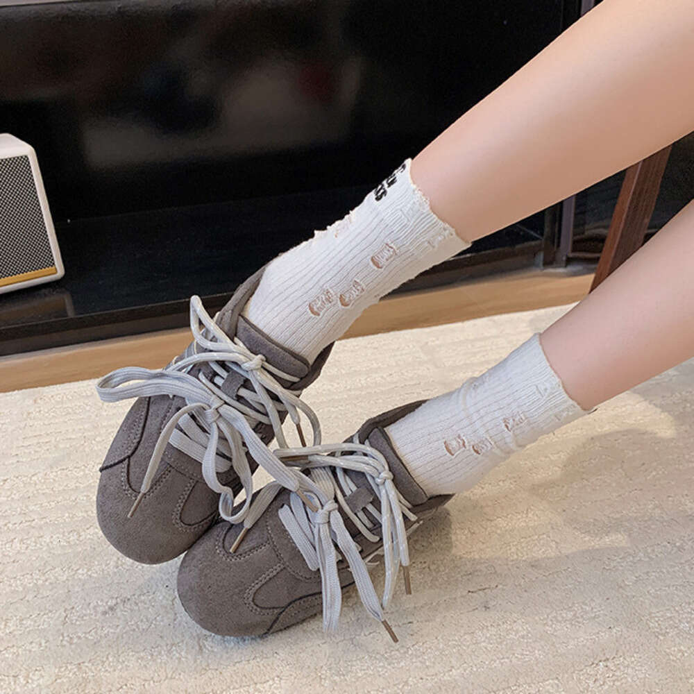 Retro leopard print lace-up D-trainer shoes for women, early autumn 2025 new style, thin sole, inner height-increasing racing shoes, sporty and casual