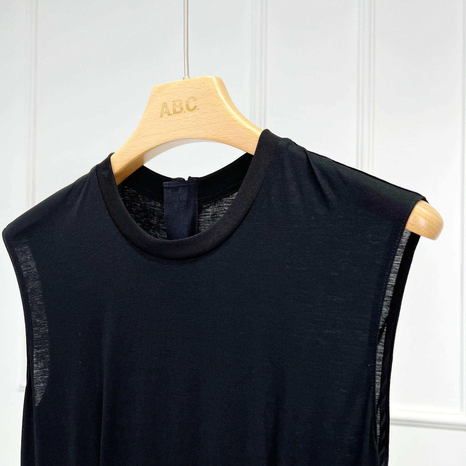 D75 Summer slim black A-line skirt ladies summer new waist round neck sleeveless dress