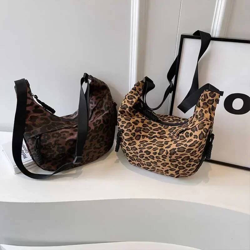 Leopard Print Crossbody for Women Corduroy Casual Shoulder Tote Bags Ladies Sac A Main Femme Designer Handbags 2024 ddmypanda