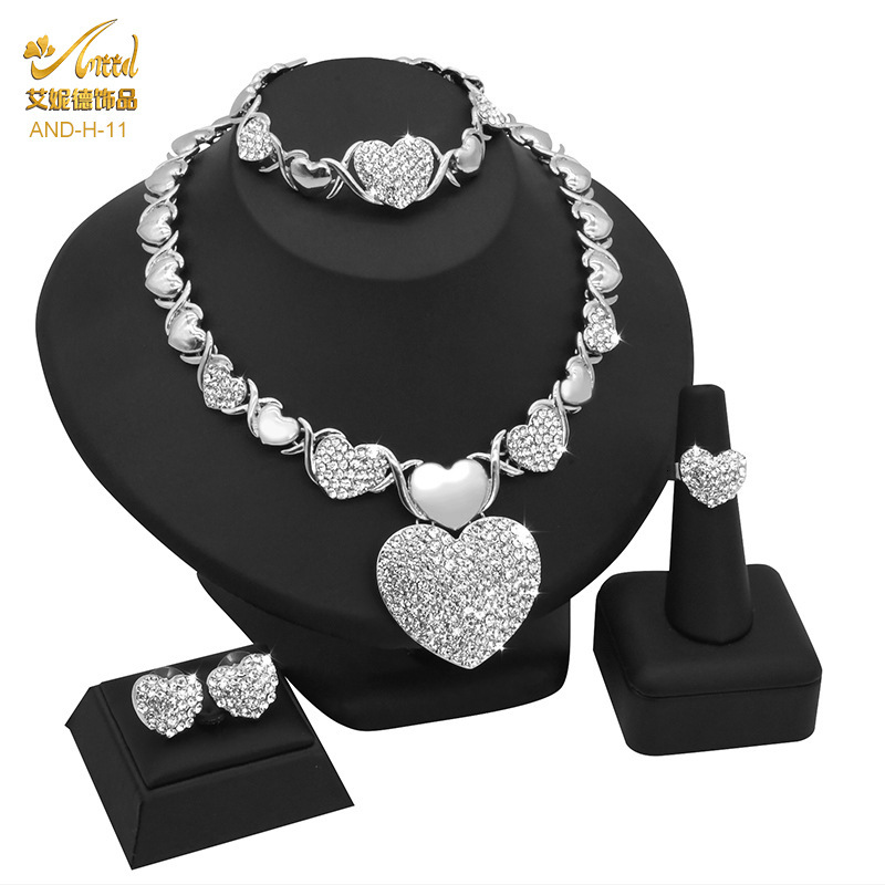 Luxury Brand Designer Jewelry New Dubai 18K Gold Heart-Shaped Jewelry Set Bride Women's Accessories Necklace Ring Earrings Bracelet Wholesale