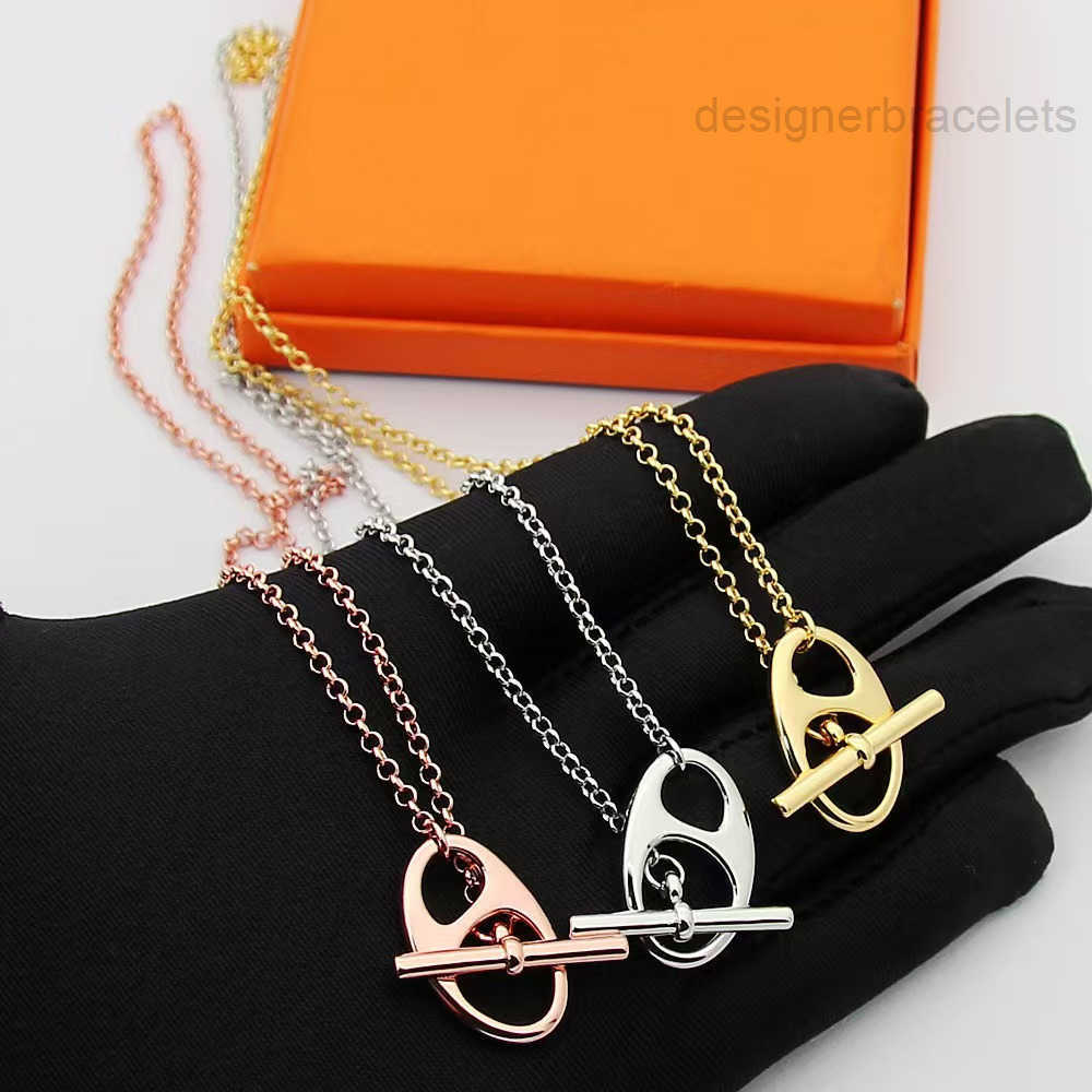 Designer Necklace 2025 Brand H Necklace Classic OT Buckle Pendant Necklace Luxury Pig Nose Stainless Steel Designer Necklace for Women and Men