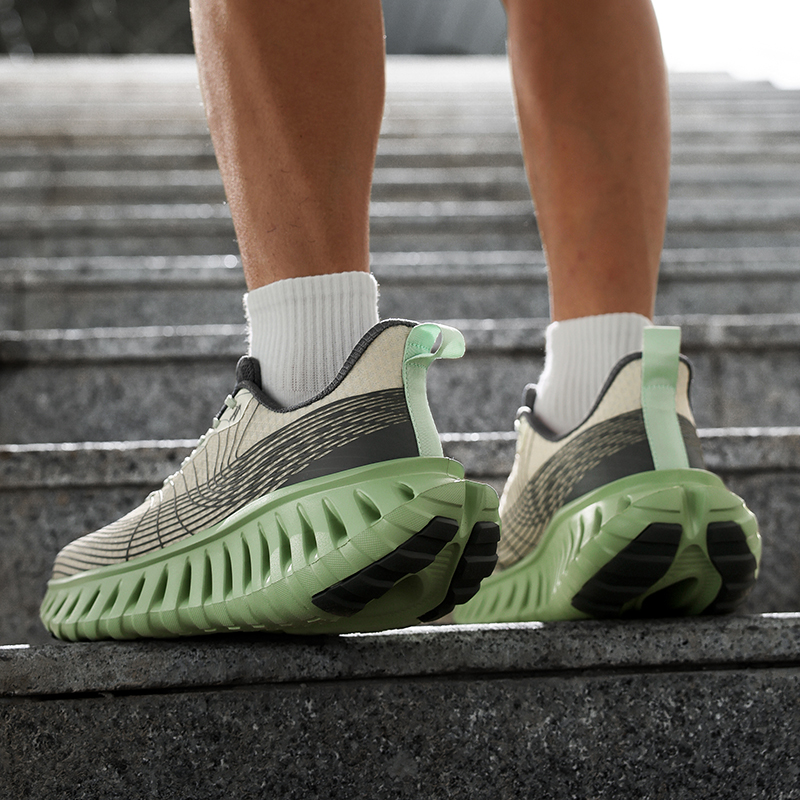 Men's Breathable Mesh Sneakers with Cushioned Soles for Running - Spring/Summer New Trendy Casual Shoes