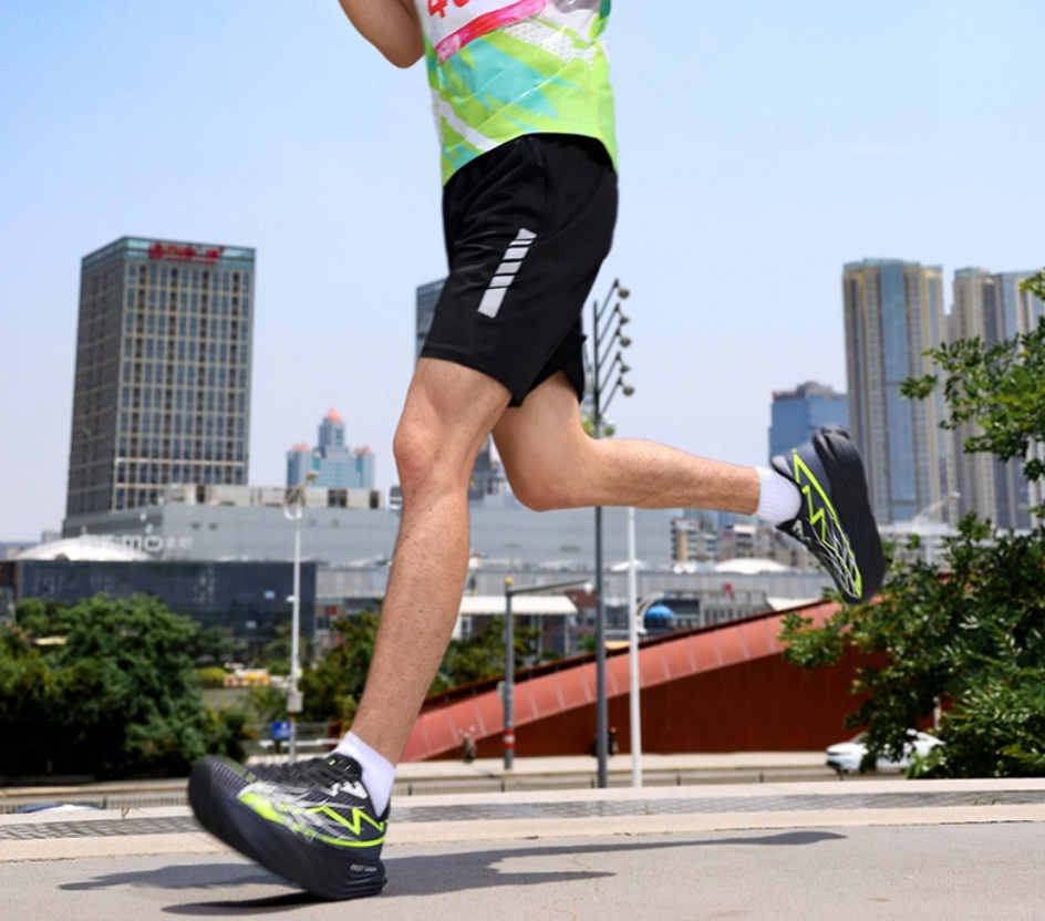 Men's Sneakers 2025 New Breathable Mesh Running Shoes Antibacterial Insole No Odor Lightweight Cushioned Versatile For Spring Autumn Summer Casua