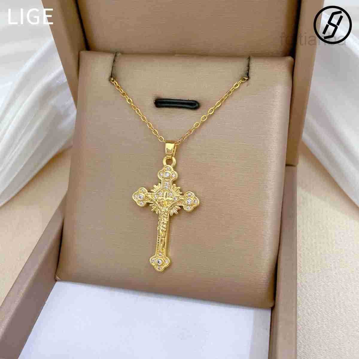 Designer Cross Jesus Portrait Zircon Temperament Gorgeous Full Diamond Necklace Womens Versatile Clavicle Chain Titanium Steel Chain Full Diamond Cross Necklace