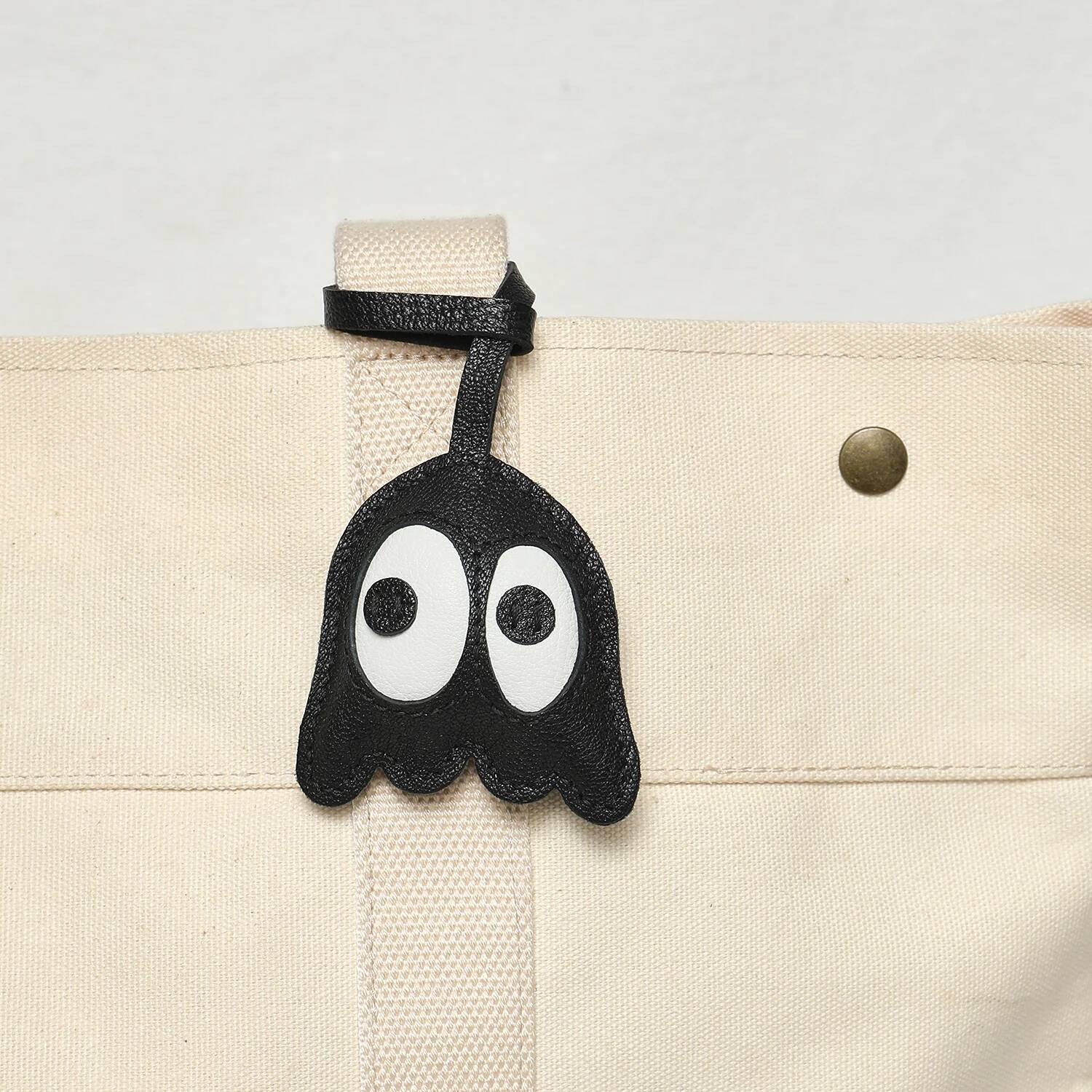 Bestseller Sheepskin Handmade Real Leather Black No Face KeyChain Gift Cute Decoration For Bags Exquisite Charm Bag Accessories Car key accessories dd