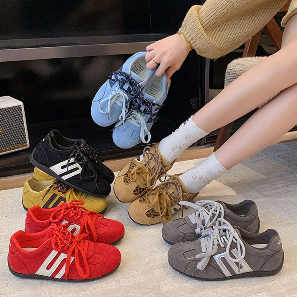 Retro leopard print lace-up D-trainer shoes for women, early autumn 2025 new style, thin sole, inner height-increasing racing shoes, sporty and casual