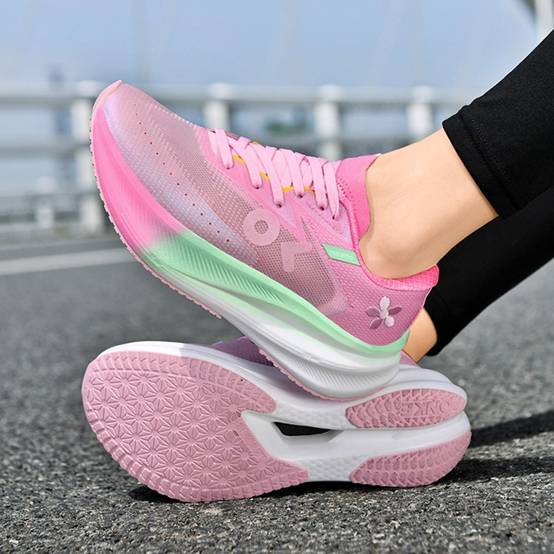 ONKE Autumn Breathable Mesh Shock Absorption Lightweight Sports Men Thin Ultra-light Carbon Plate Women's Running Shoes GM93