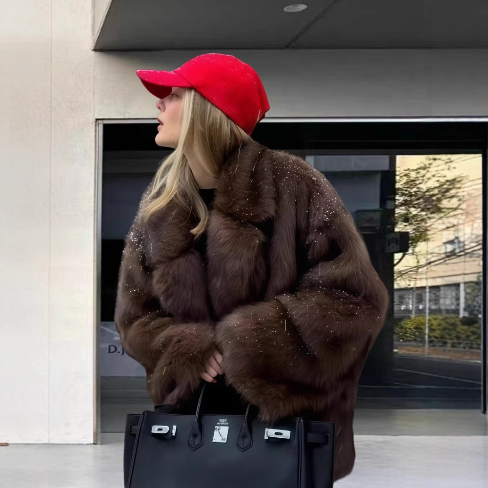Neo Mint 2025 Winter Ins Hot Fashion Girls Oversized Gradient Fur Coat Women Thick Warm Outerwear Fluffy Faux Fox Fur Jacket