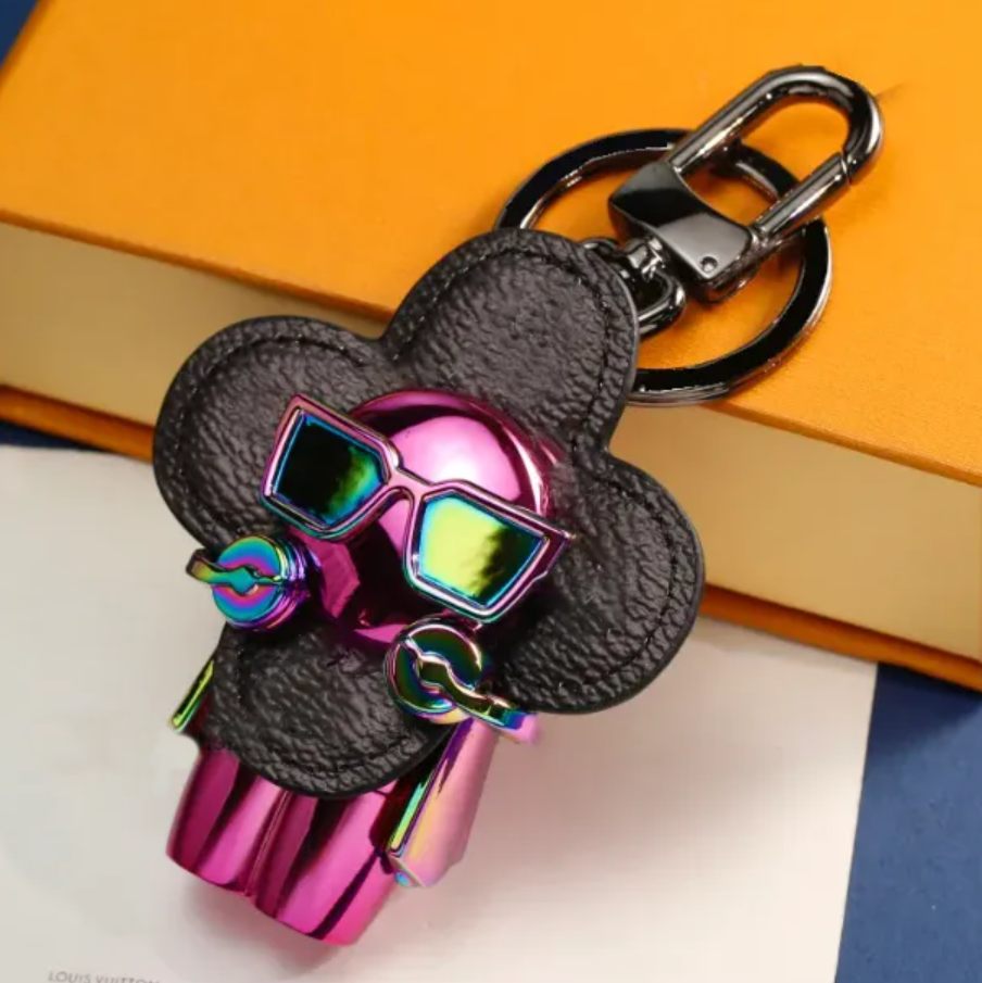 Designer Bag charm Series Sunflower Keys Wallet Luxury Color Rhinestone Letter Doll Keychain Fun Car Pendant Couple Bags Totes Pendant Key Chain 12styles