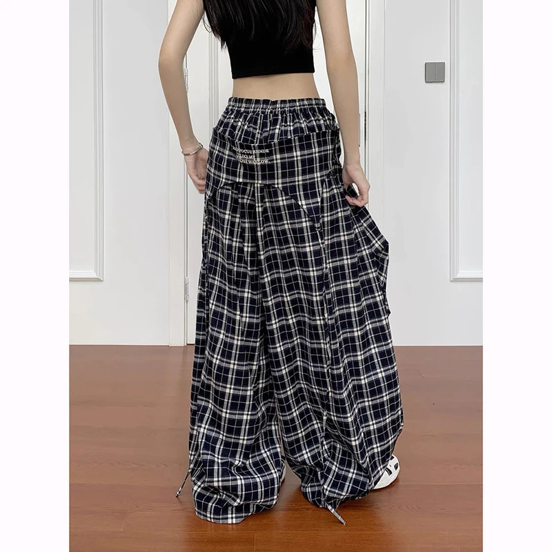 ZHIZOU Vintage Plaid Wide Leg Women Y2K Japanese Streetwear Casual Scimitar Pants Harajuku Loose Pockets Straight Trousers Z260314