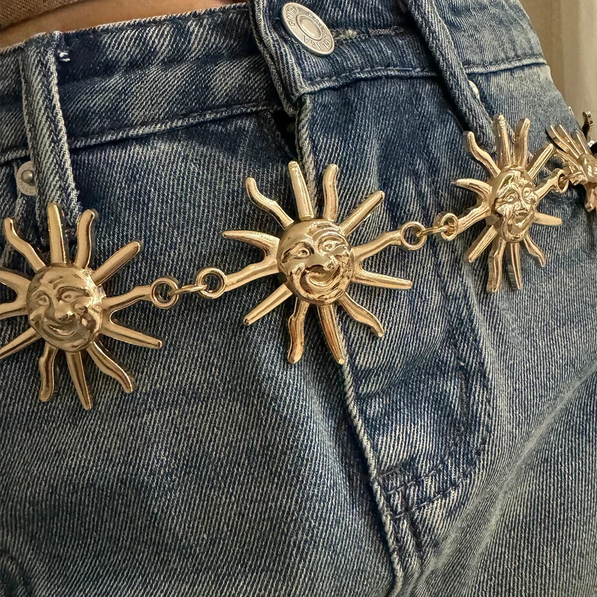 Punk Hip Hop Style Allmatch Waist chain sun Vintage Metal Womans Belt For Dress Moon High Waist Chain Belt for Women250915ww