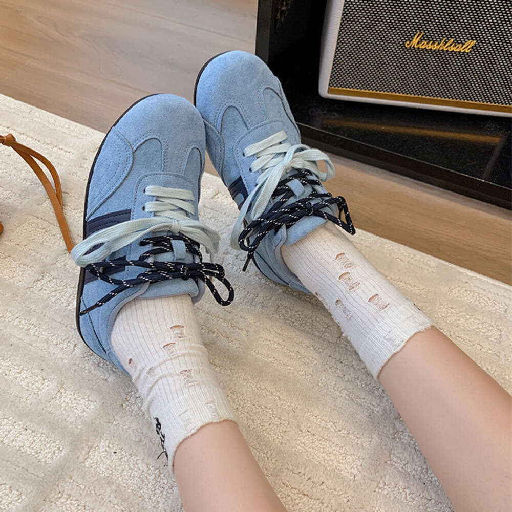Retro leopard print lace-up D-trainer shoes for women, early autumn 2025 new style, thin sole, inner height-increasing racing shoes, sporty and casual