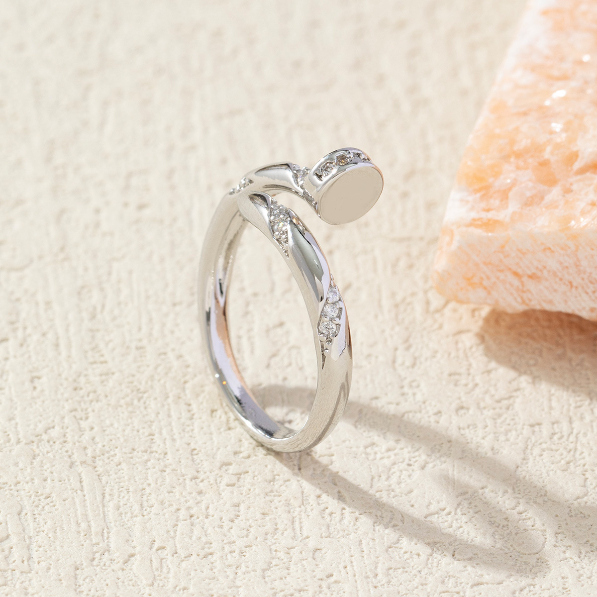 Gold-Toned Crisscross Ring With Rhinestone Detail Delicate Daily & Elegant Jewelry Gift For Her High-Quality And Stylish Accessory