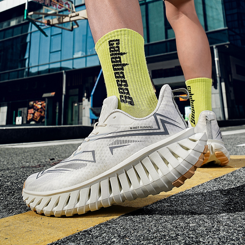 NHOT Men's Running Shoes - Breathable Mesh Sneakers for Spring/Autumn