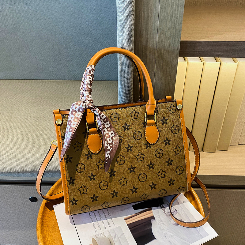 2025 New Women's Large Capacity Tote Bag Fashion Commuter Elegant Shoulder Handbag Casual Versatile