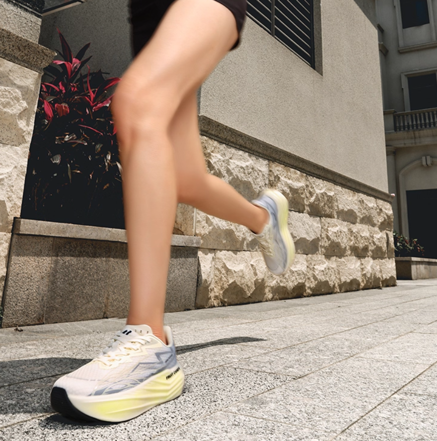 Men's Sneakers 2025 New Breathable Mesh Running Shoes Antibacterial Insole No Odor Lightweight Cushioned Versatile For Spring Autumn Summer Casua