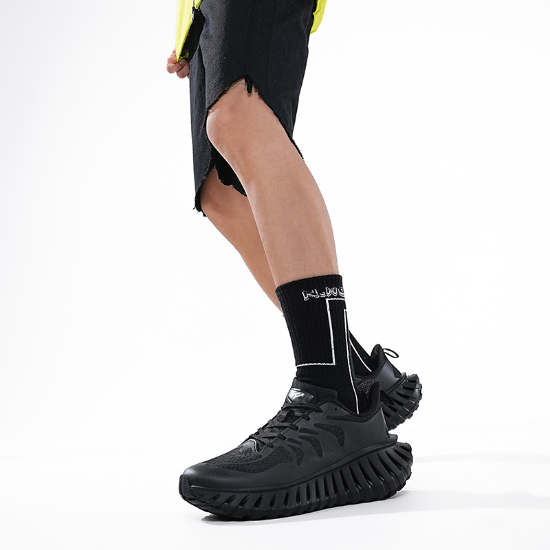 Men's New Casual Running Shoes - Breathable Mesh Design for Spring/Summer
