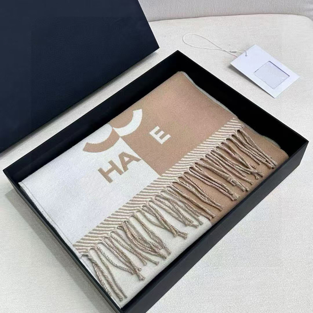 Designer Scarf Pashmina Women Luxury Scarf European Designer Shawls Autumn Winter Outdoor Travel Letters Scarves