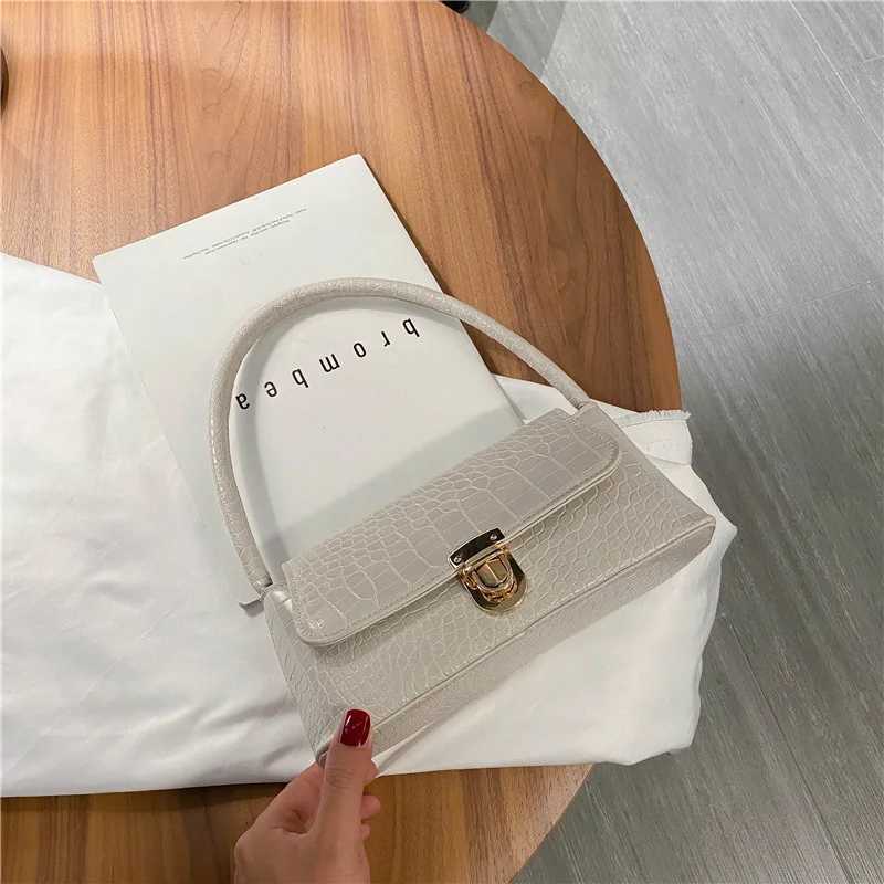 Underarm Bag Womens Bag 2023 French Niche Bag Western Style New Trendy Fashion Portable Allmatch Ins Shoulder Bag Handbags L250916