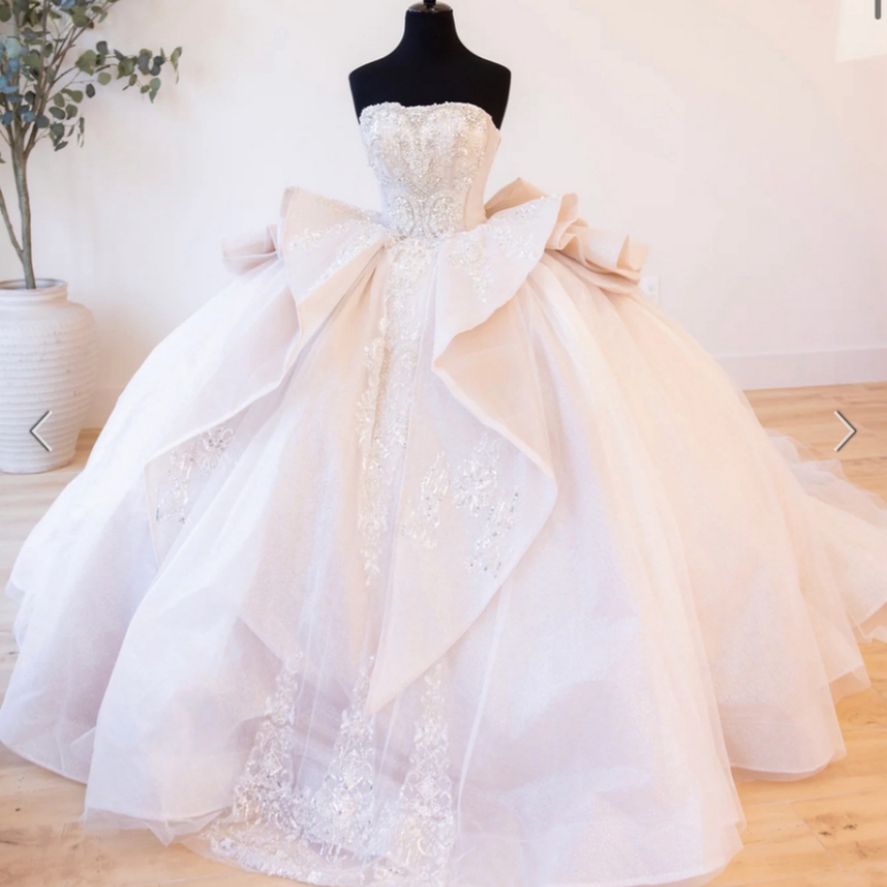 Light Champagne Shiny Ball Gown Quinceanera Dresses Off The Shoulder Applique Lace Beading Crystal Bow Tull Party Birthday Sweet 16 Dress Vestidos 15 