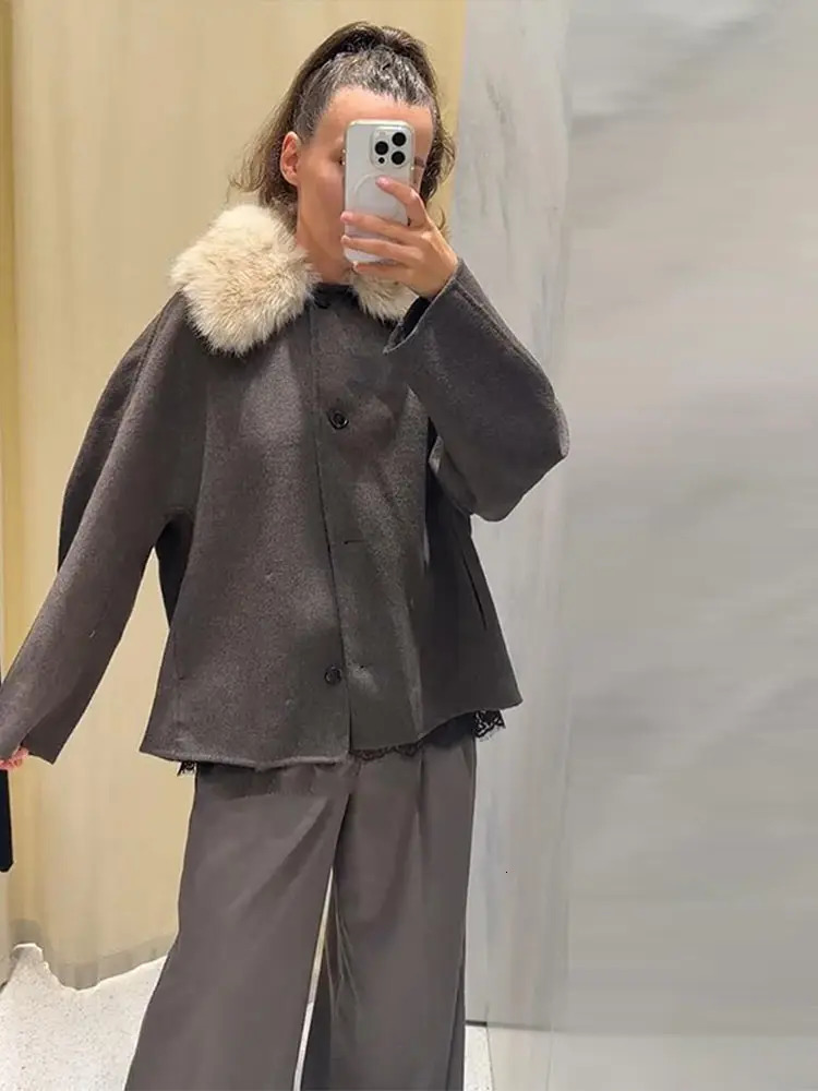 Vintage Fur Collar Suede Loose Jackets Women Full Sleeve Single Breasted Shoulder straight Coat Lady Autumn Winter Chic Coats 250915