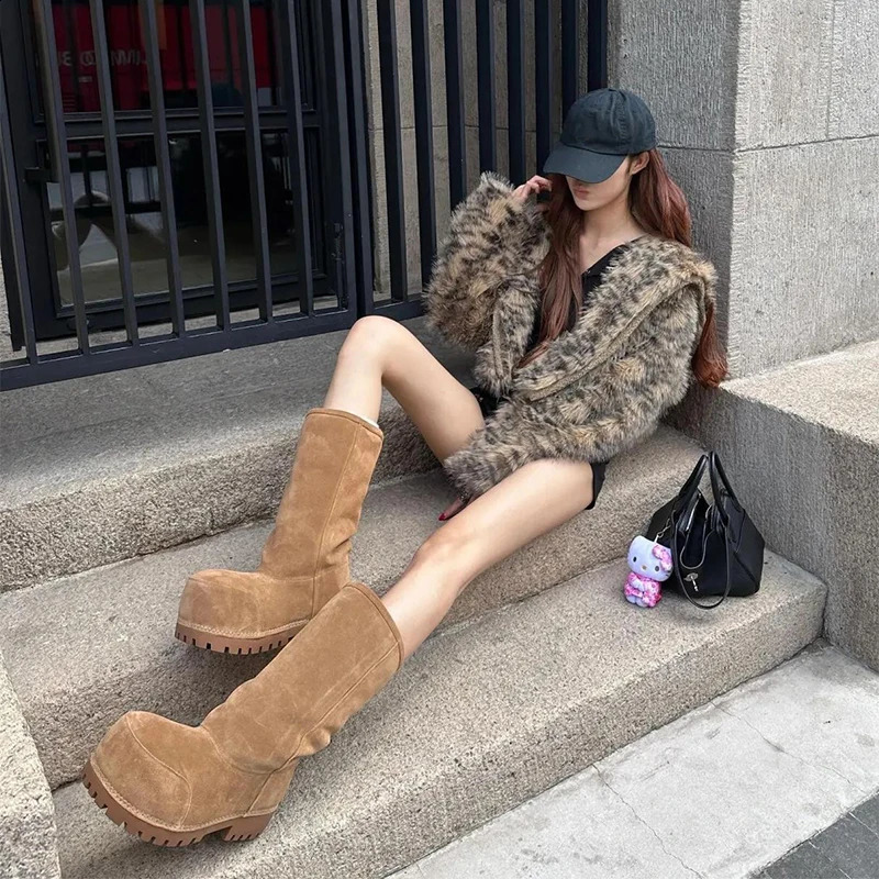 Big Head n Platform Snow BootsThick Soled Height Increasing Long Tube Warm Cotton BootsWinter Womens Brown Plush Shoes 250915